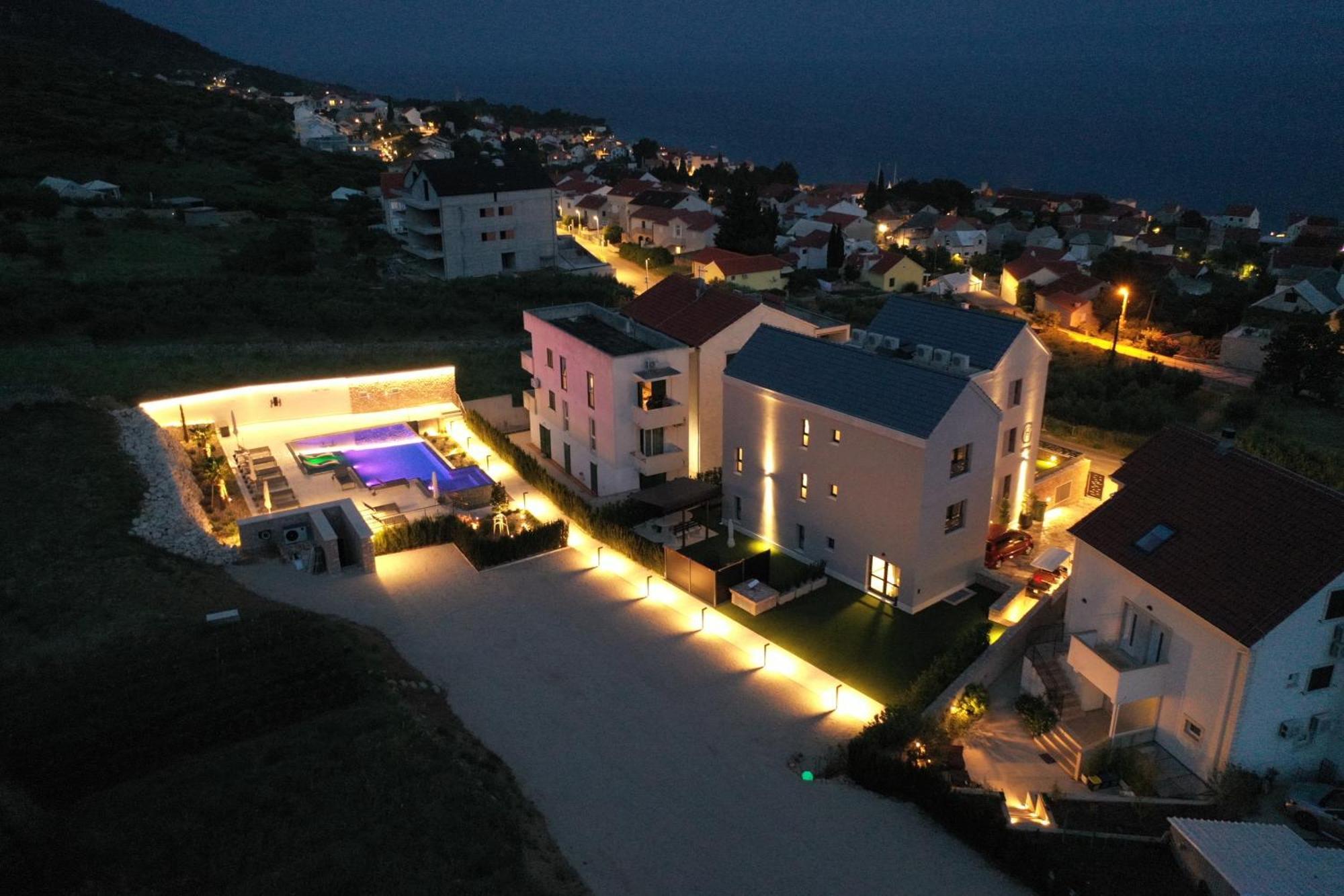 Appartamento Grey House Bol Esterno foto